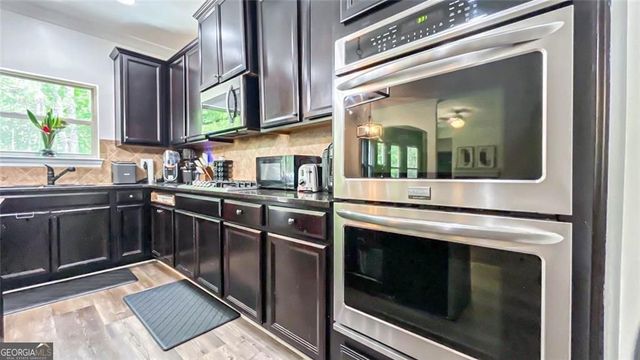 3281 Alhambra Circle, Hampton, GA 30228