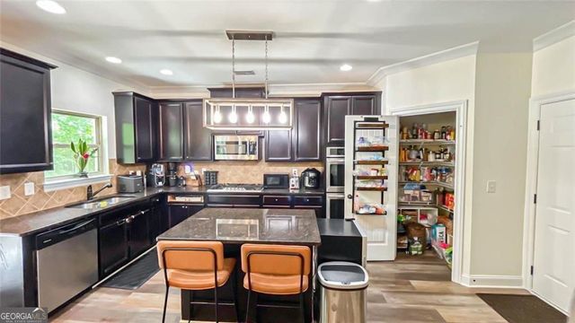 3281 Alhambra Circle, Hampton, GA 30228
