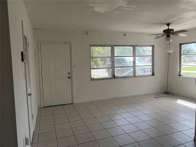 2329 W OAK STREET, Kissimmee, FL 34741