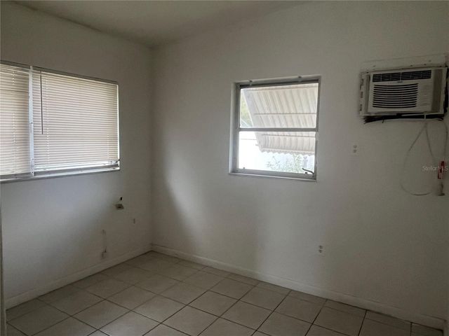 2329 W OAK STREET, Kissimmee, FL 34741