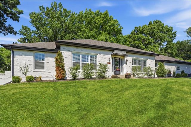 850 NW Valley Lane, Riverside, MO 64150