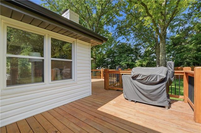 850 NW Valley Lane, Riverside, MO 64150