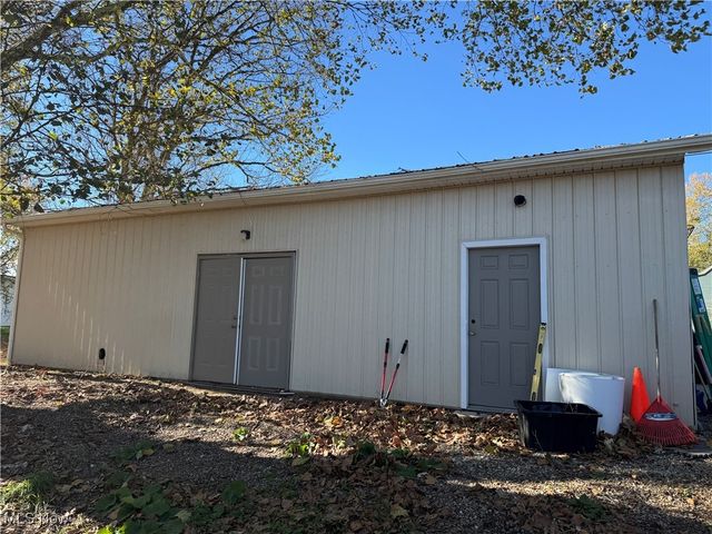 5392 Walters Street NE, East Canton, OH 44730