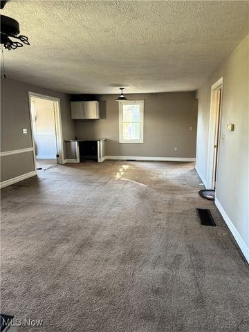 5392 Walters Street NE, East Canton, OH 44730