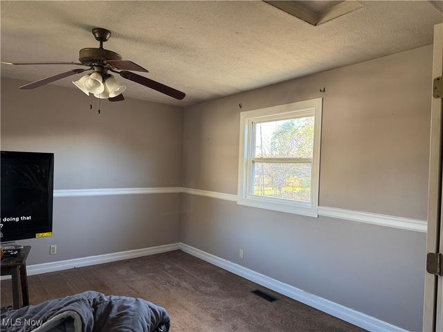 5392 Walters Street NE, East Canton, OH 44730