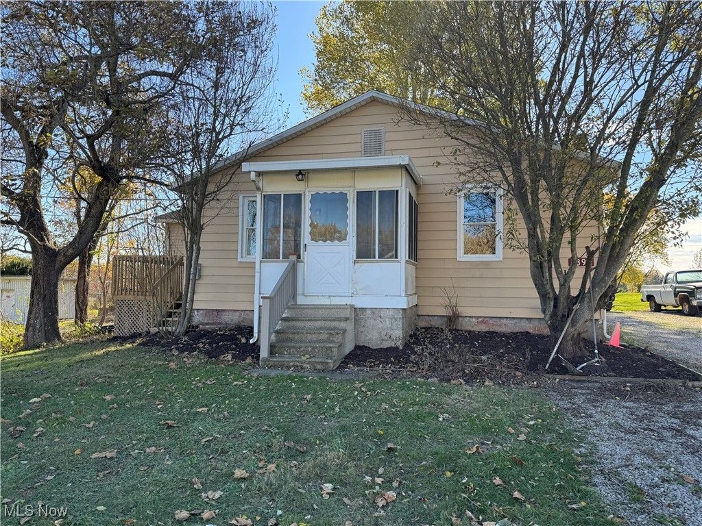 5392 Walters Street NE, East Canton, OH 44730