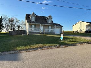 691 Artic Ave, Oak Grove, KY 42262