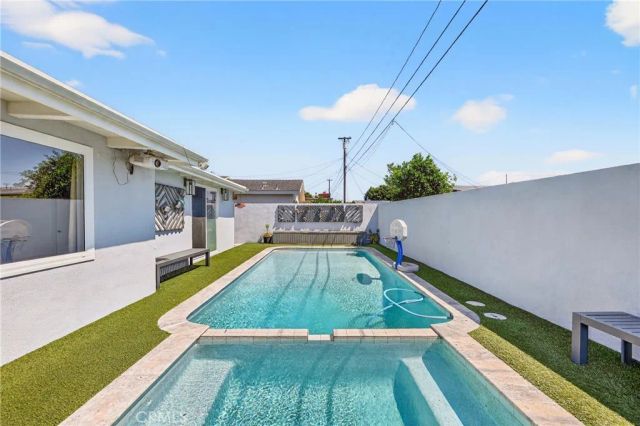 3210 E Janice Street, Long Beach, CA 90805