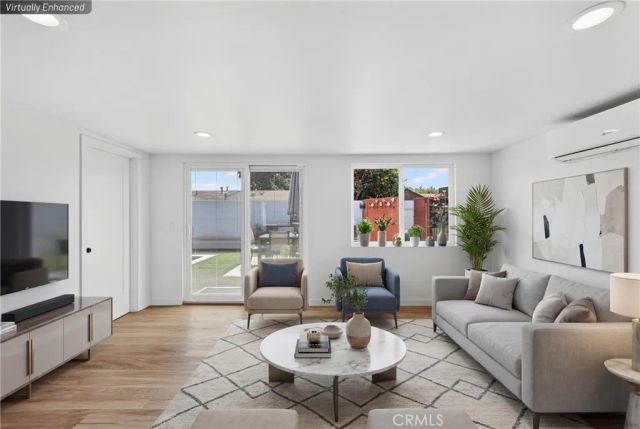 3210 E Janice Street, Long Beach, CA 90805