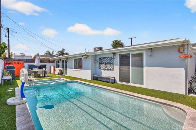 3210 E Janice Street, Long Beach, CA 90805