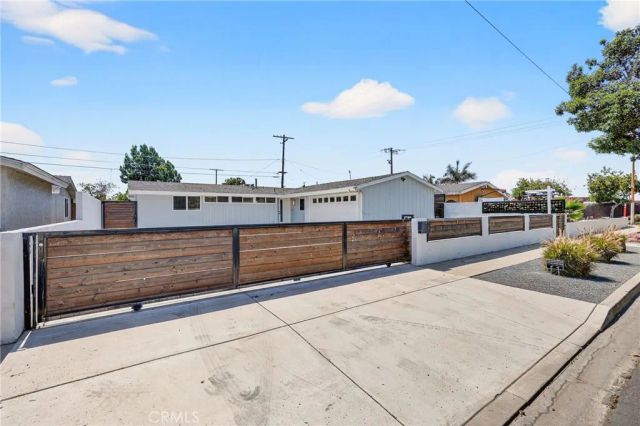 3210 E Janice Street, Long Beach, CA 90805