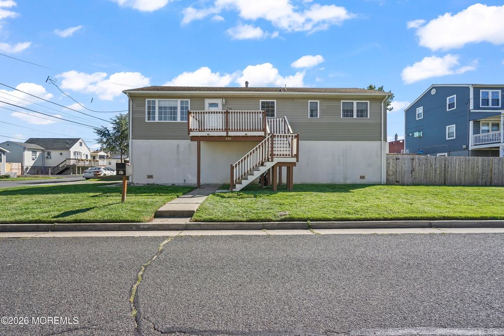 730 Lorillard Avenue, Union Beach, NJ 07735