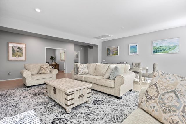 10245 S Wheel Spoke Lane, Vail, AZ 85641