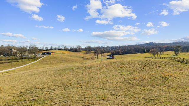 2764 Horn Springs Rd, Lebanon, TN 37087