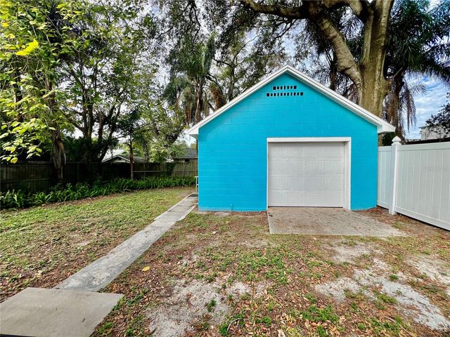 107 W MINNEHAHA STREET, Tampa, FL 33604