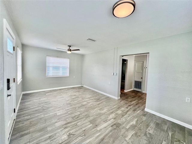 107 W MINNEHAHA STREET, Tampa, FL 33604