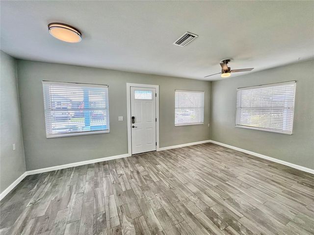 107 W MINNEHAHA STREET, Tampa, FL 33604