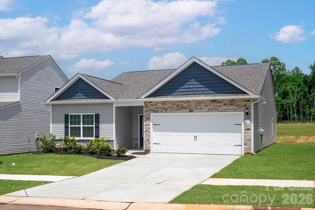 8203 Cravat Court, Charlotte, NC 28215