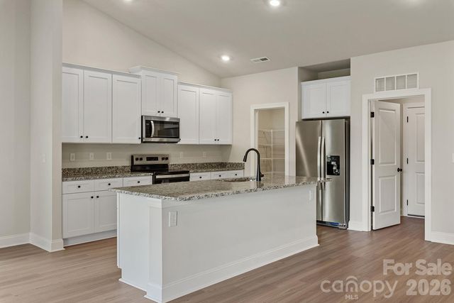 8203 Cravat Court, Charlotte, NC 28215
