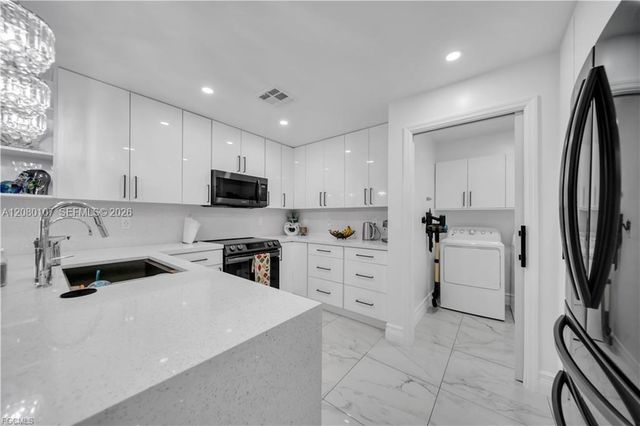 3902 3rd Street SW, Lehigh Acres, FL 33976