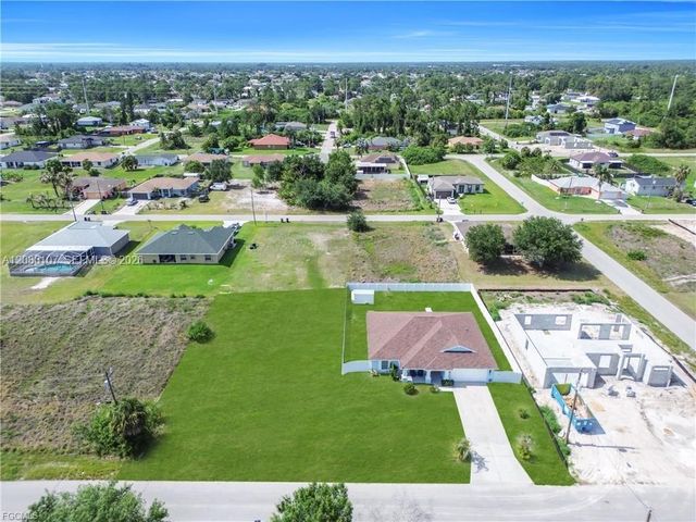 3902 3rd Street SW, Lehigh Acres, FL 33976