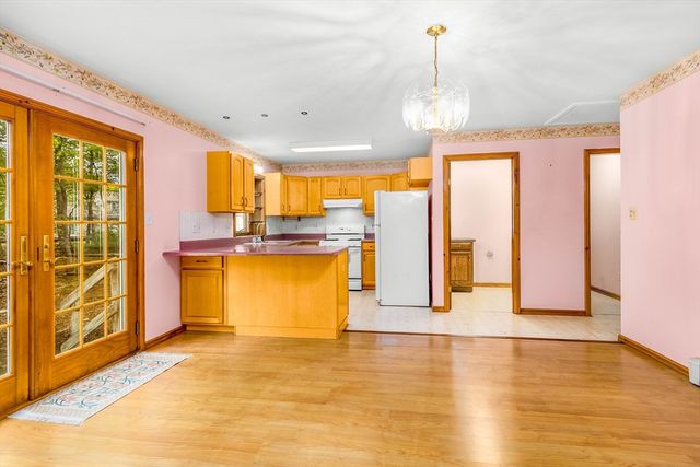 210 Pine Bluff Rd, Brewster, MA 02631