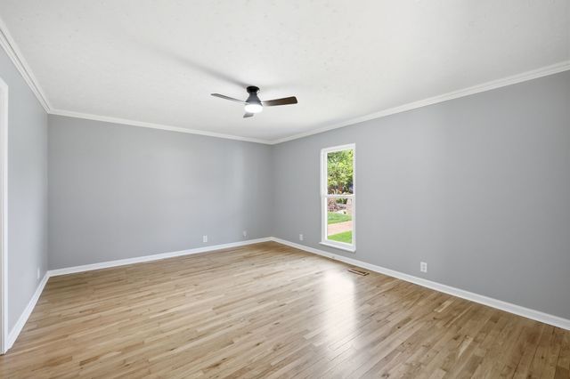 521 Spring Garden Ct, Antioch, TN 37013