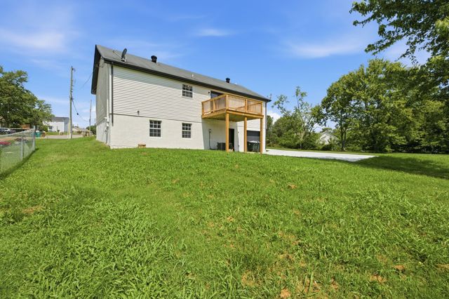 521 Spring Garden Ct, Antioch, TN 37013