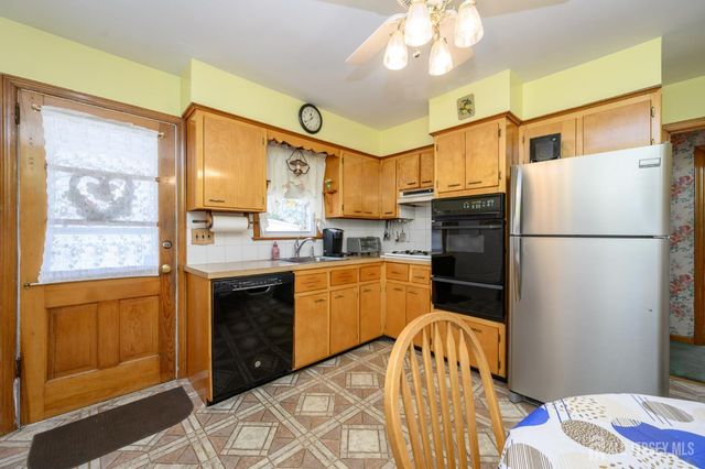 713 1st Street, Dunellen, NJ 08812