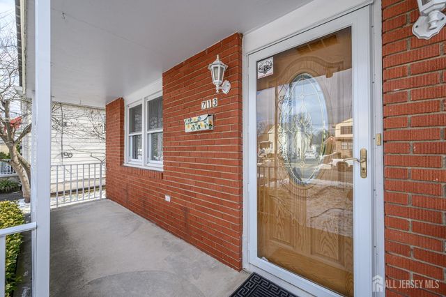 713 1st Street, Dunellen, NJ 08812