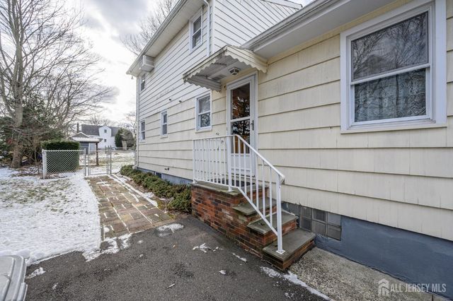 713 1st Street, Dunellen, NJ 08812