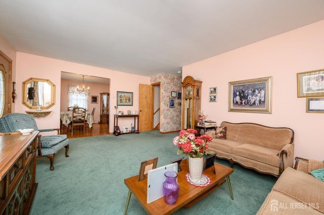 713 1st Street, Dunellen, NJ 08812