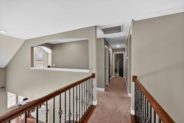 1042 Brixworth Dr, Thompsons Station, TN 37179