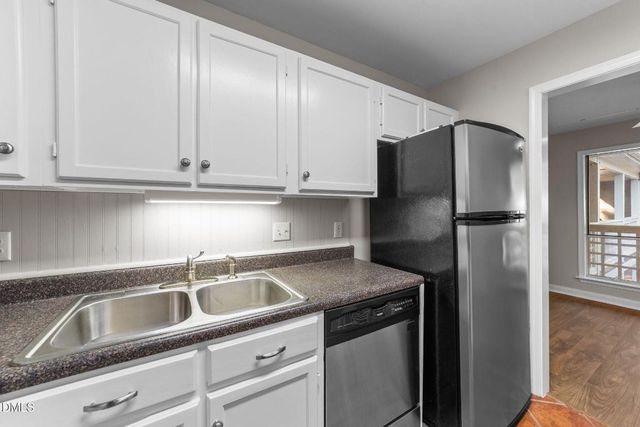 4110 Sedgewood Drive 302, Raleigh, NC 27612