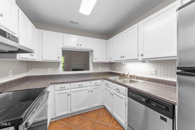 4110 Sedgewood Drive 302, Raleigh, NC 27612
