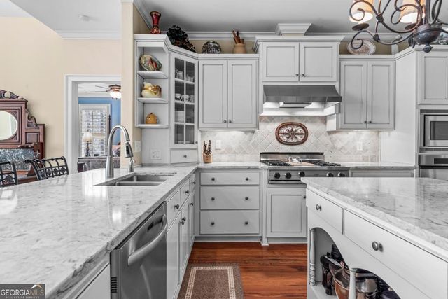 1030 St Andrews Court, Greensboro, GA 30642