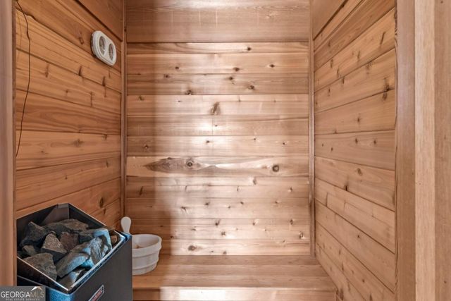 1030 St Andrews Court, Greensboro, GA 30642