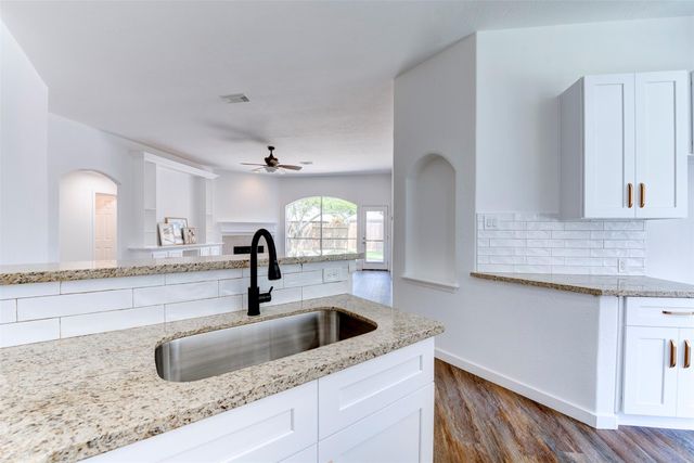 2402 Misty Falls Court, Richmond, TX 77406