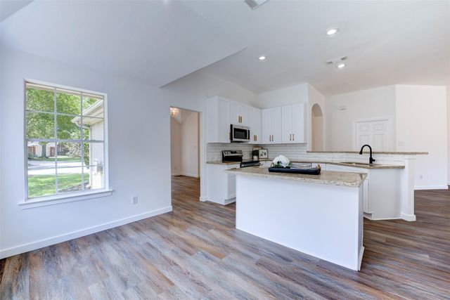 2402 Misty Falls Court, Richmond, TX 77406