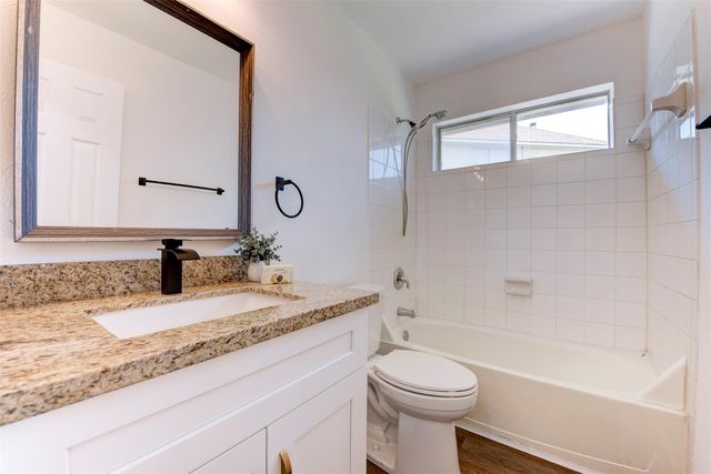 2402 Misty Falls Court, Richmond, TX 77406