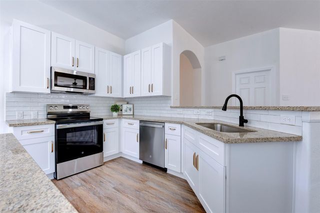 2402 Misty Falls Court, Richmond, TX 77406