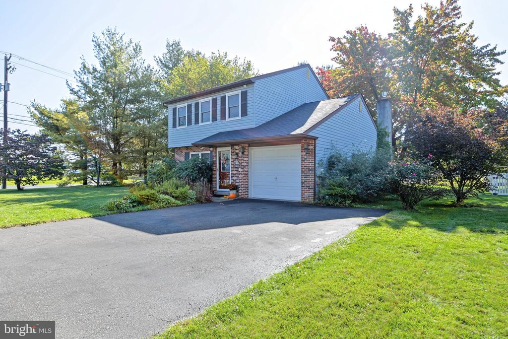 101 SAN FRANCISCO DR, QUAKERTOWN, PA 18951 — exterior