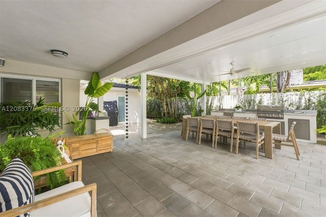 5763 SW 51st St, Miami, FL 33155