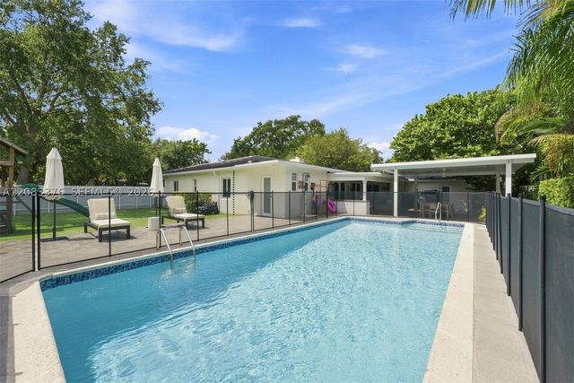 5763 SW 51st St, Miami, FL 33155