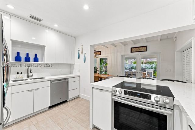 5763 SW 51st St, Miami, FL 33155