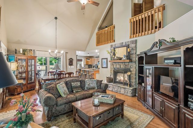 4300 Kedron Rd, Spring Hill, TN 37174