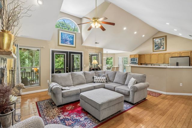 4300 Kedron Rd, Spring Hill, TN 37174