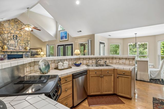 4300 Kedron Rd, Spring Hill, TN 37174