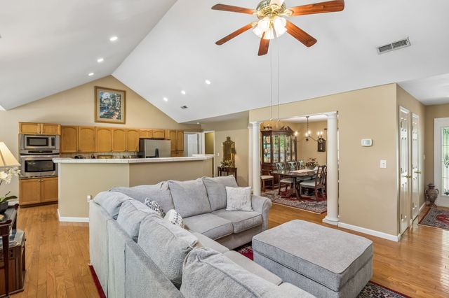 4300 Kedron Rd, Spring Hill, TN 37174