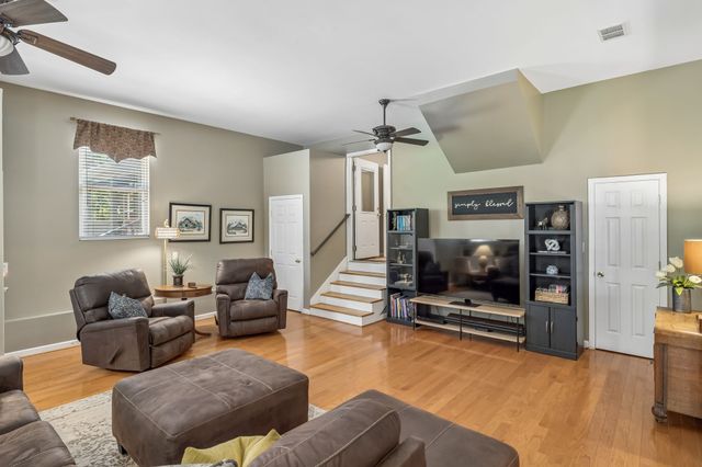 4300 Kedron Rd, Spring Hill, TN 37174